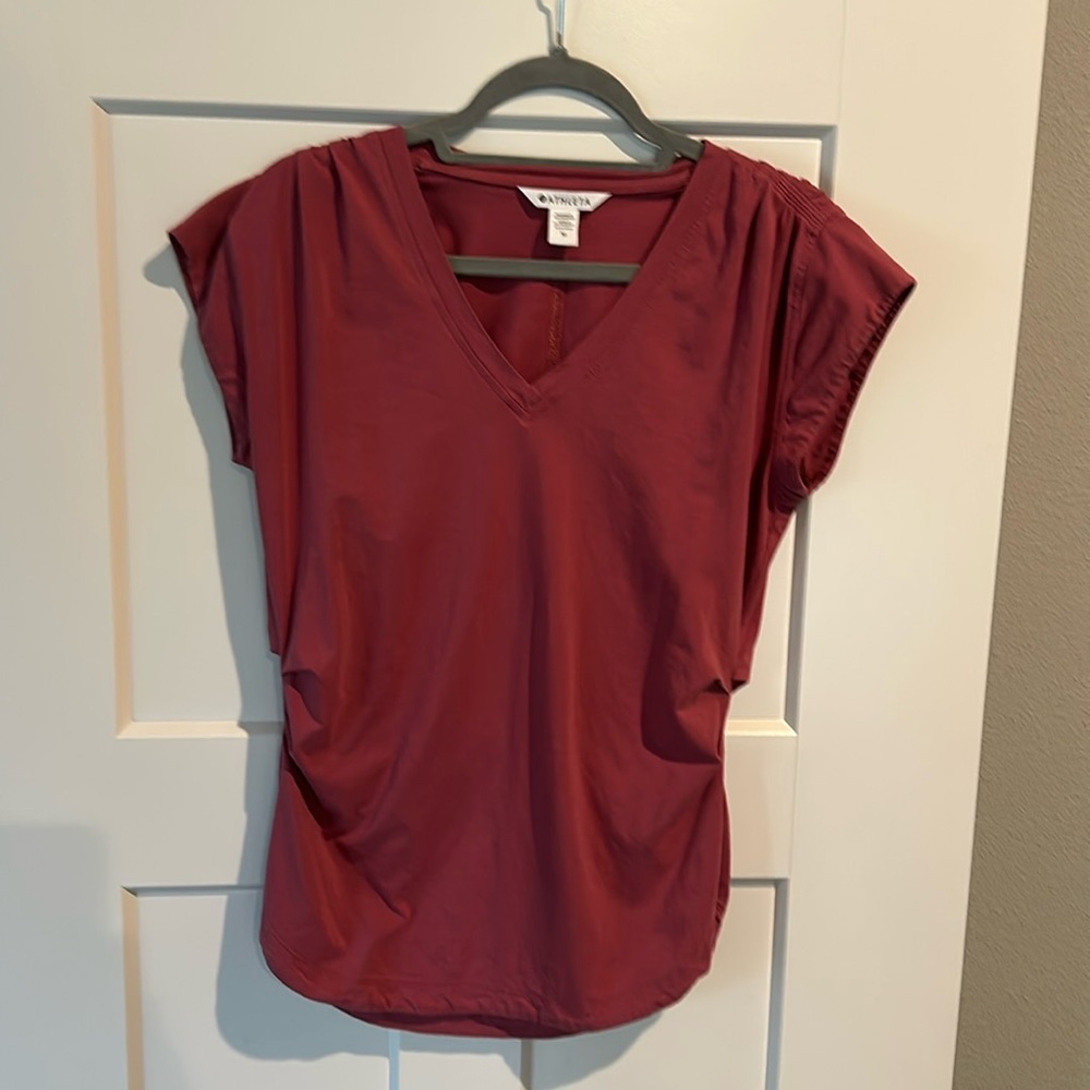 Athleta women’s tshirt